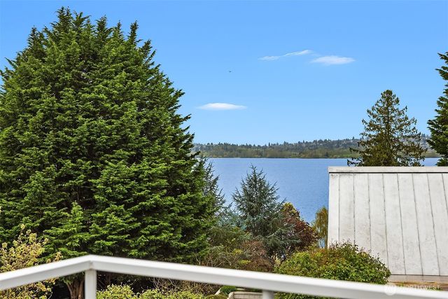 1023 14th Place W, Kirkland, WA 98033
