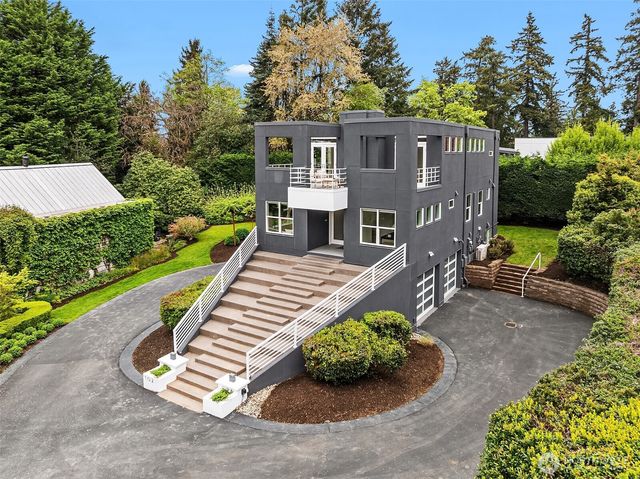 1023 14th Place W, Kirkland, WA 98033