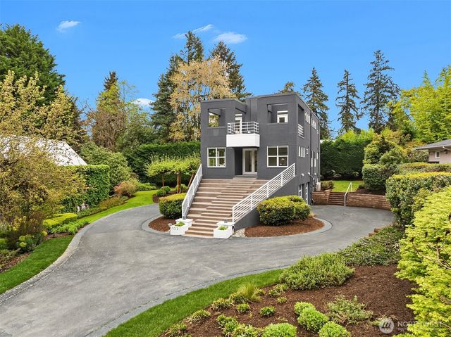 1023 14th Place W, Kirkland, WA 98033