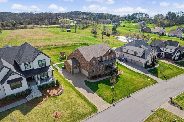 212 Rock Cress Rd, Nolensville, TN 37135