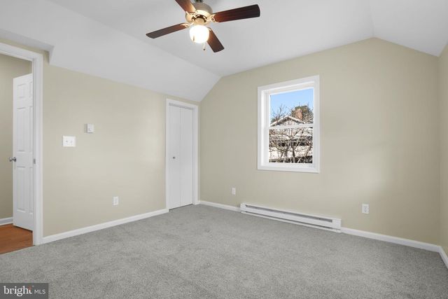 6498 CHURCH ST, Chincoteague Island, VA 23336