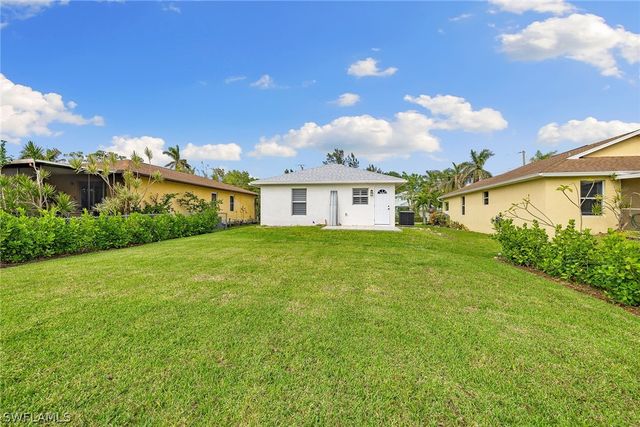 3250 Cottage Grove AVE, Naples, FL 34112