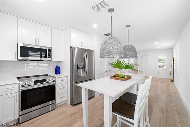 3250 Cottage Grove AVE, Naples, FL 34112