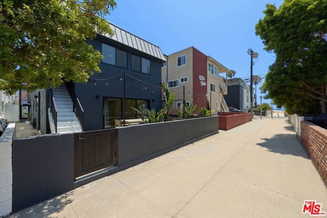 18 24th Avenue, Venice (los Angeles), CA 90291