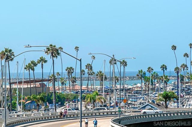 1019 Costa Pacifica Unit 1409, Oceanside, CA 92054