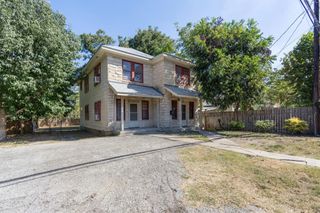1214 E 52nd ST B, Austin, TX 78723