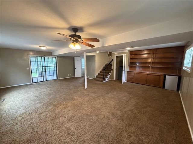 401 E 90th Terrace, Kansas City, MO 64131