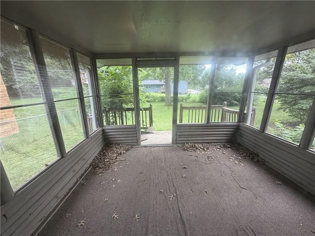 401 E 90th Terrace, Kansas City, MO 64131