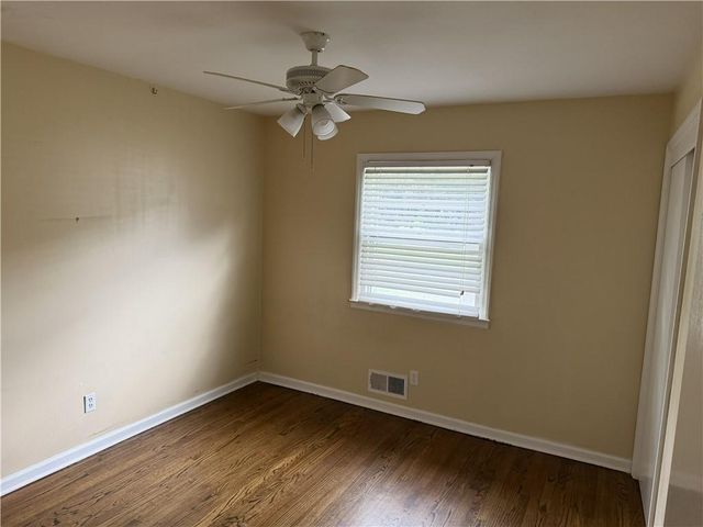 401 E 90th Terrace, Kansas City, MO 64131