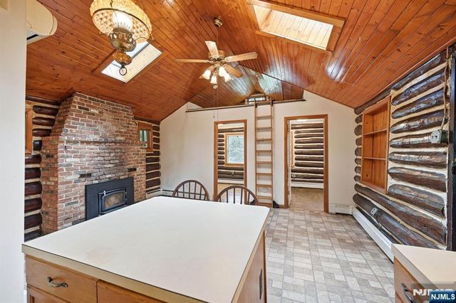 26 Clubhouse Avenue, West Milford, NJ 07480