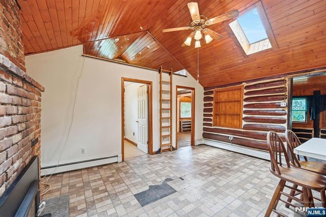 26 Clubhouse Avenue, West Milford, NJ 07480