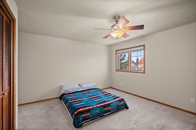 9806 N Ridgecrest Dr, Spokane, WA 99208