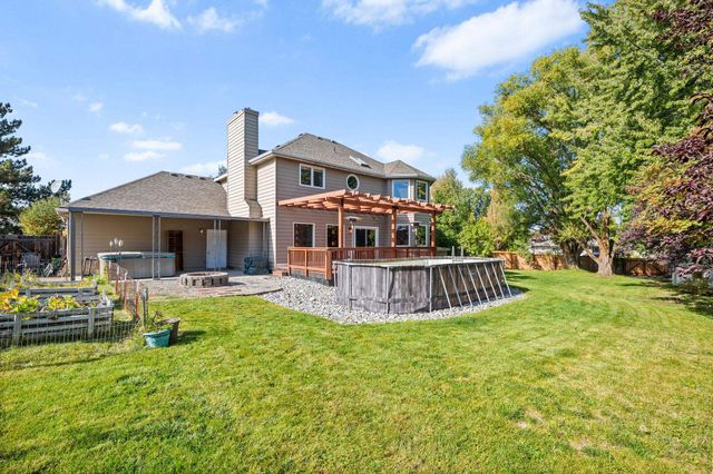 9806 N Ridgecrest Dr, Spokane, WA 99208