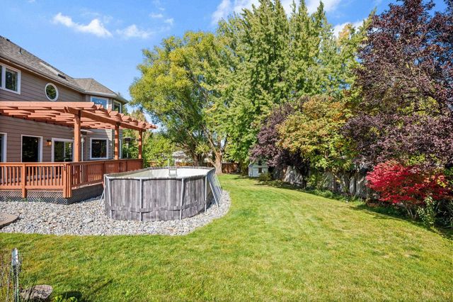9806 N Ridgecrest Dr, Spokane, WA 99208