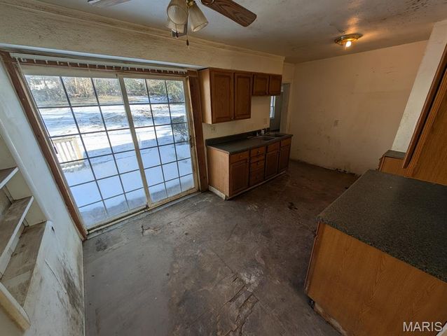 929 Caseyville Road, Caseyville, IL 62232