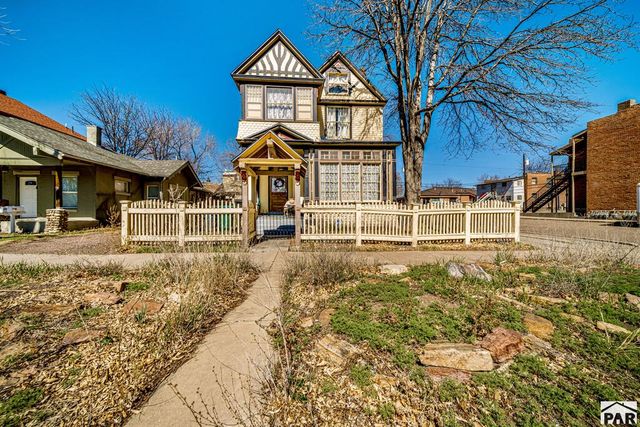 417 W 11th St, Pueblo, CO 81003