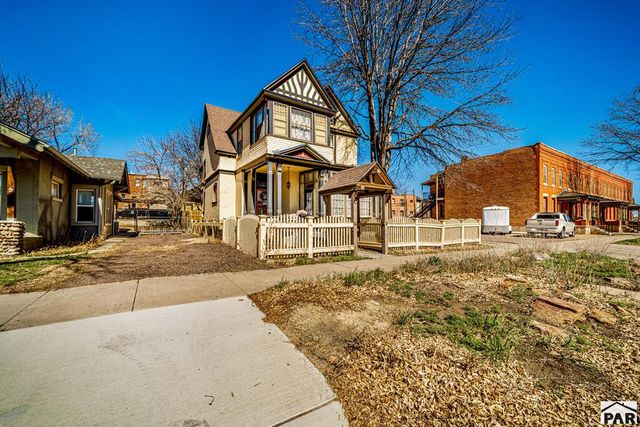 417 W 11th St, Pueblo, CO 81003