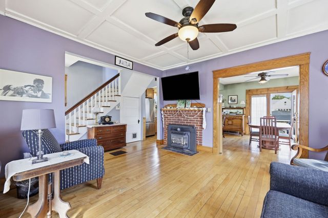 22 Lemuel Ave, Chicopee, MA 01013