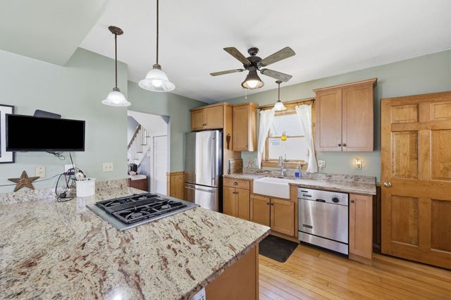 22 Lemuel Ave, Chicopee, MA 01013
