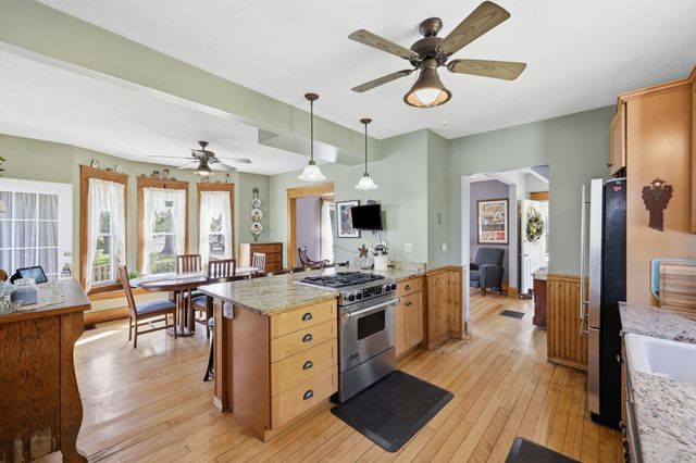 22 Lemuel Ave, Chicopee, MA 01013
