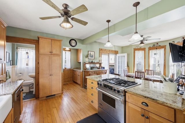 22 Lemuel Ave, Chicopee, MA 01013