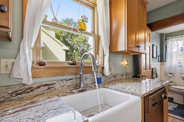 22 Lemuel Ave, Chicopee, MA 01013