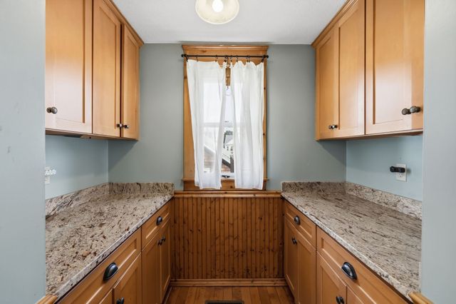 22 Lemuel Ave, Chicopee, MA 01013