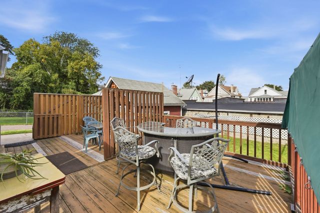 22 Lemuel Ave, Chicopee, MA 01013