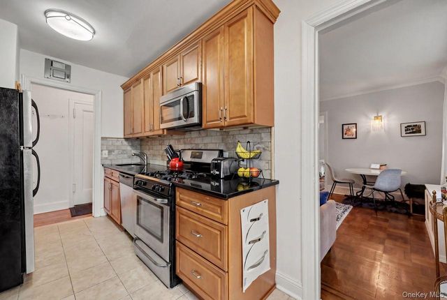 300 S Broadway 2 H, Tarrytown, NY 10591