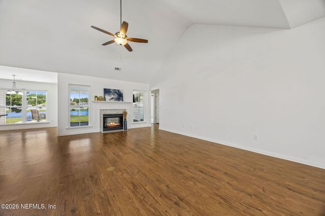 345 DANIEL TRENT Way, Kingsland, GA 31548