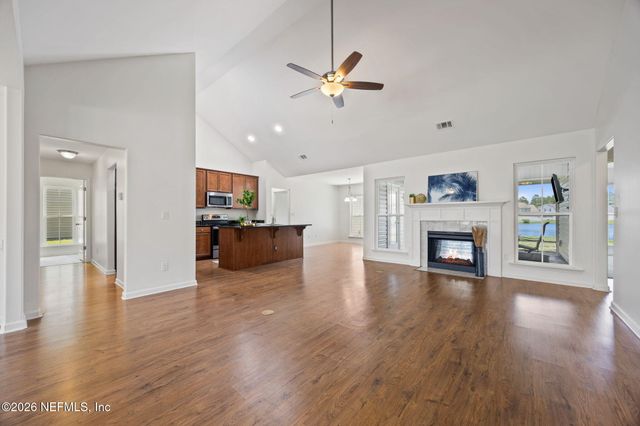 345 DANIEL TRENT Way, Kingsland, GA 31548