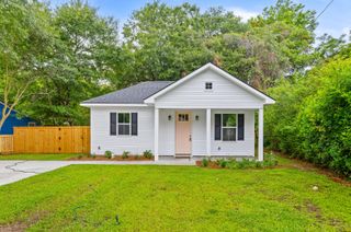 2620 Stark Lane, North Charleston, SC 29405