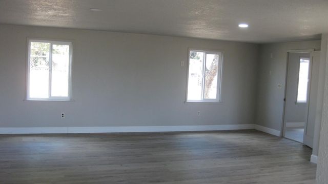 6778 Nebraska Avenue, Selma, CA 93662