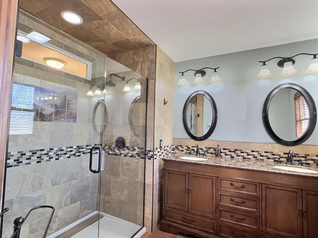 18128 KATHRYN AVE, Boonville, MO 65233