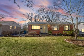 1826 Oliveto Lane, Hazelwood, MO 63042