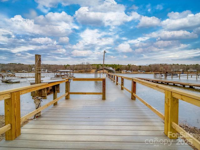 2460 Cottage Lane, Liberty Hill, SC 29074