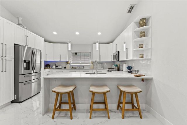 5136 Beechwood Road, Delray Beach, FL 33484