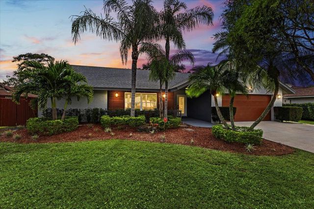 5136 Beechwood Road, Delray Beach, FL 33484