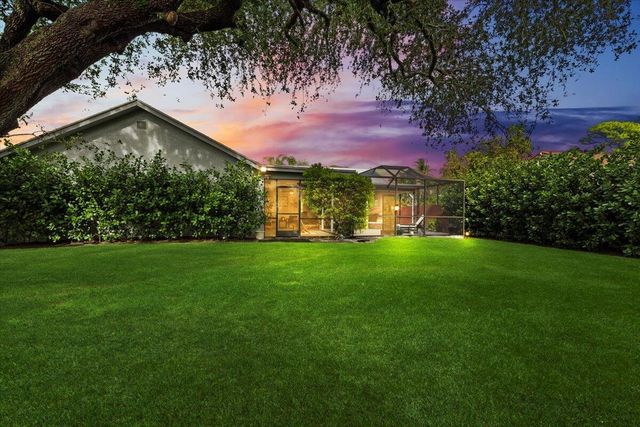 5136 Beechwood Road, Delray Beach, FL 33484