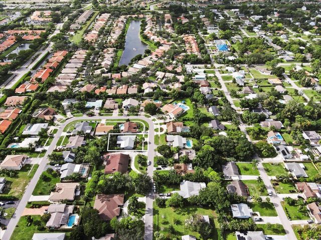 5136 Beechwood Road, Delray Beach, FL 33484