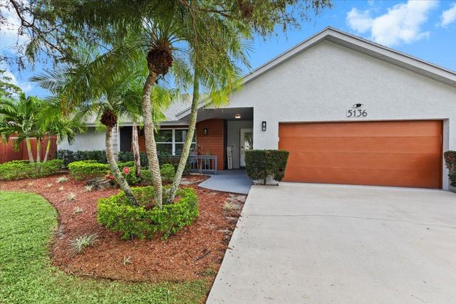 5136 Beechwood Road, Delray Beach, FL 33484