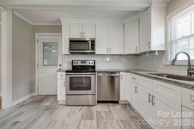 114 Cottonwood Drive, Mount Holly, NC 28120