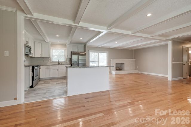 114 Cottonwood Drive, Mount Holly, NC 28120