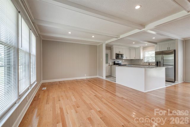 114 Cottonwood Drive, Mount Holly, NC 28120