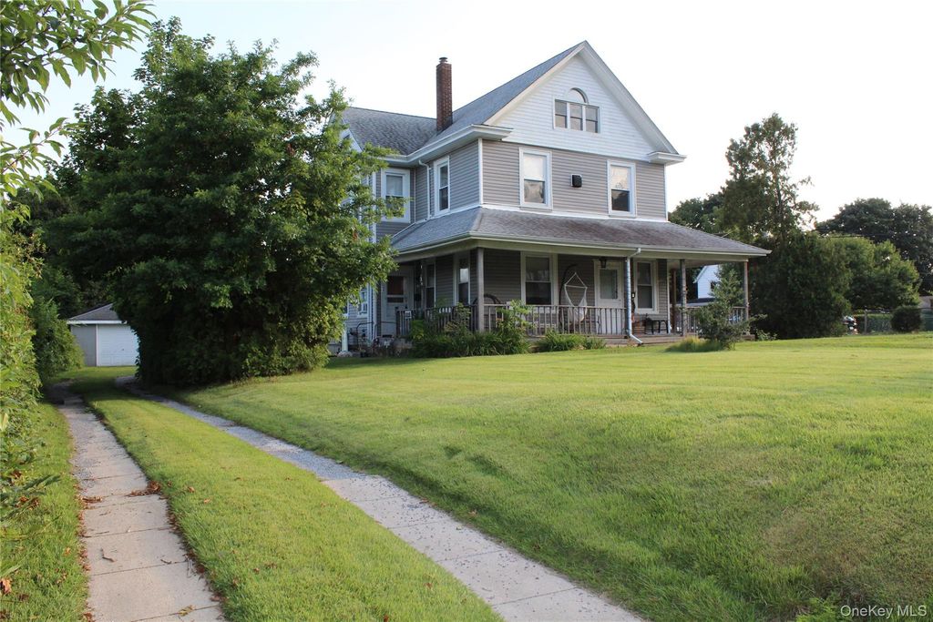64 Old Dock Road, Kings Park, NY 11754 — photo 2