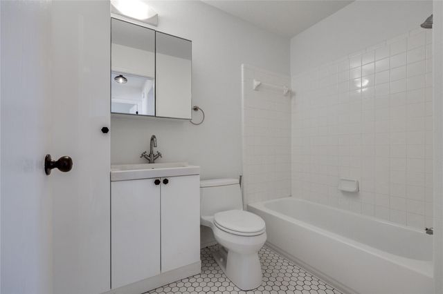 5615 Steven Creek WAY, Austin, TX 78721