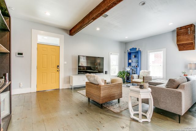 312 Burleson, San Antonio, TX 78202