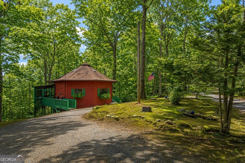 102 Mizzen Court, Ellijay, GA 30540