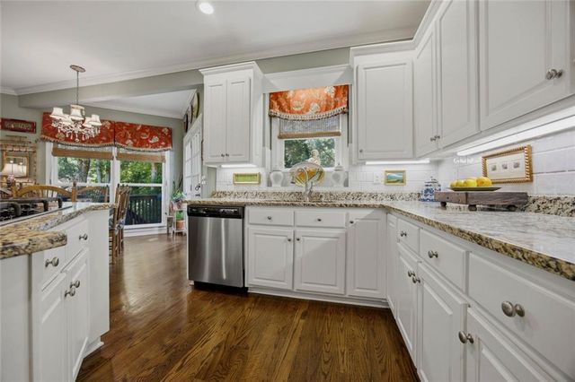 101 Oakwood Hills Drive, Suwanee, GA 30518