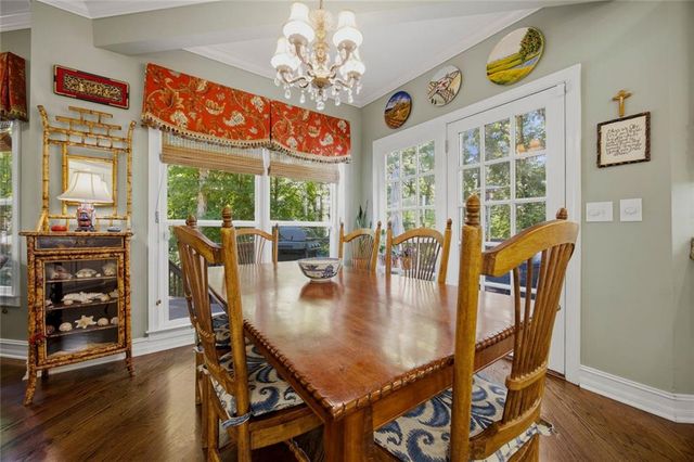 101 Oakwood Hills Drive, Suwanee, GA 30518